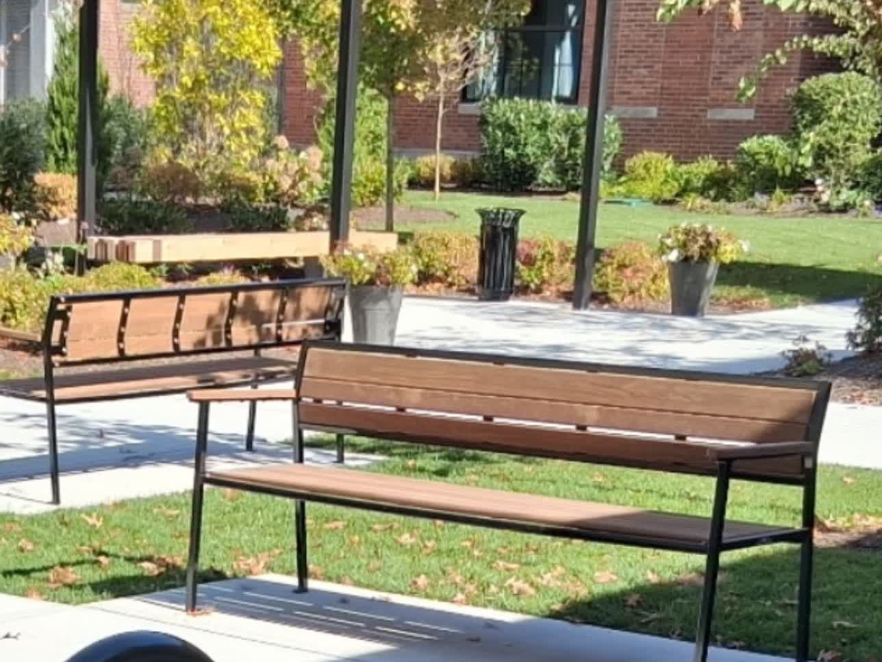 Commercial Landscape Design — photo 6